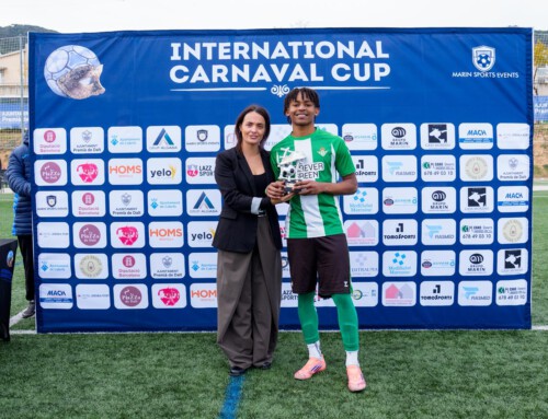 La ‘Dincoll-manía’, la nueva perla del Betis: «Mi referente es el Cucho Hernández»